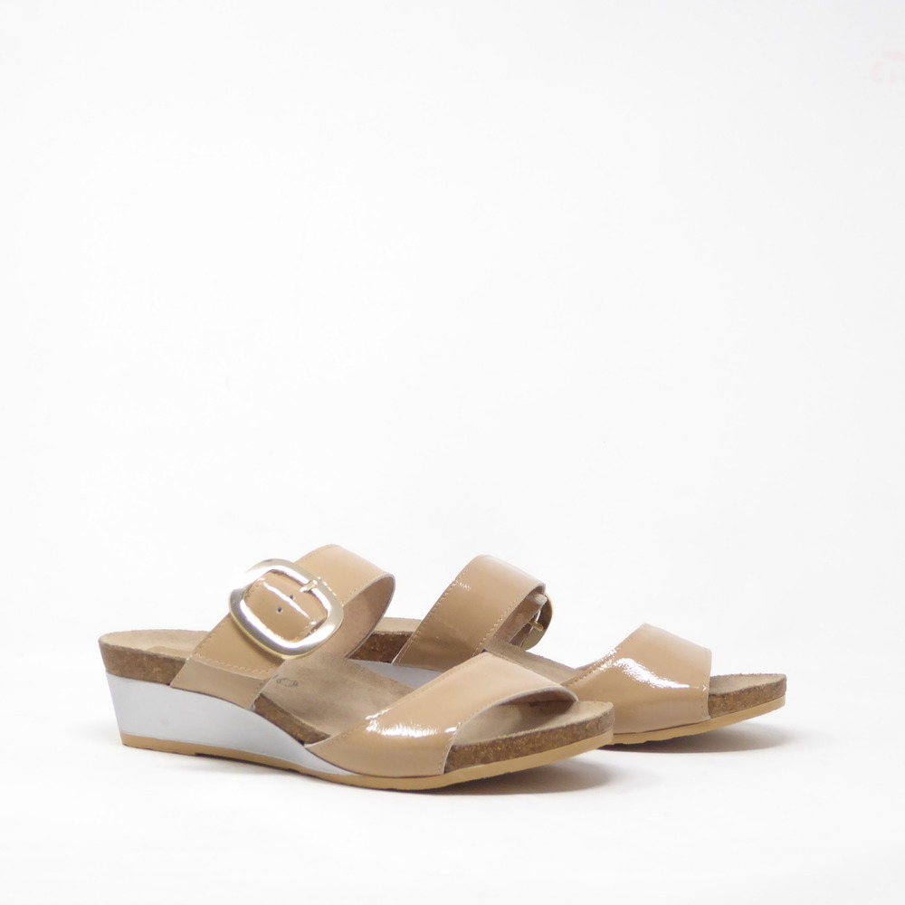 Naot Womens Magic Low Wedge Sandals Tan Patent Leather Buckle Straps 9